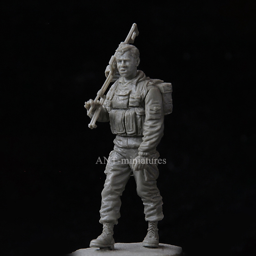 Model Kit Figure - Kit Model Boneka Skala 1/35 -